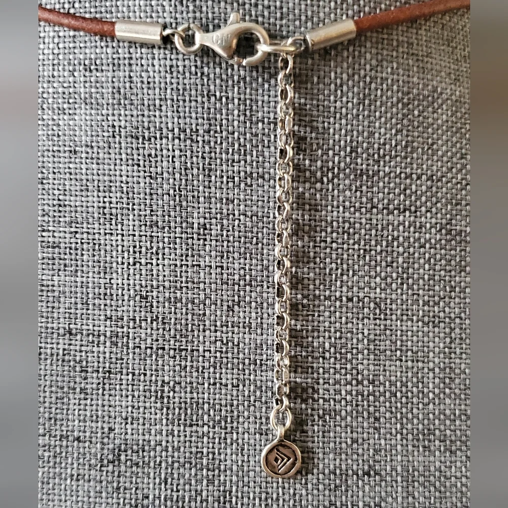 Silpada Pearls Of Wisdom sterling leather and freshwater pearl necklace - Picture 8 of 14